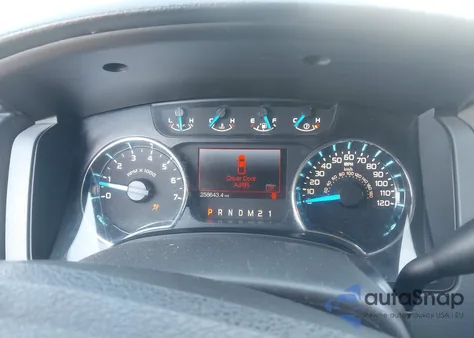 2014 Ford F-150 Xlt z USA, uszkodzony, nr VIN 1FTFW1EF1EFD11484